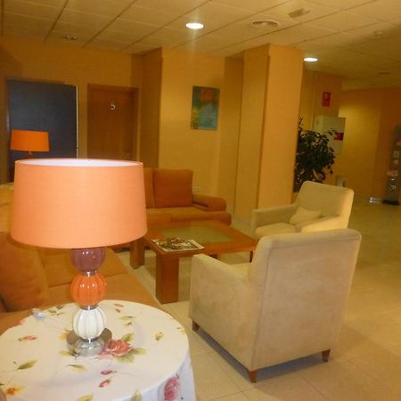 Hostal El Val Alcalá de Henares Eksteriør billede